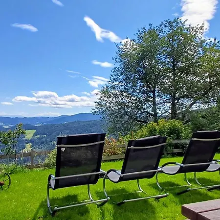 Tatil Evi Almhorizont Beim Oberen Kreuzer Friesach (Carinthia)